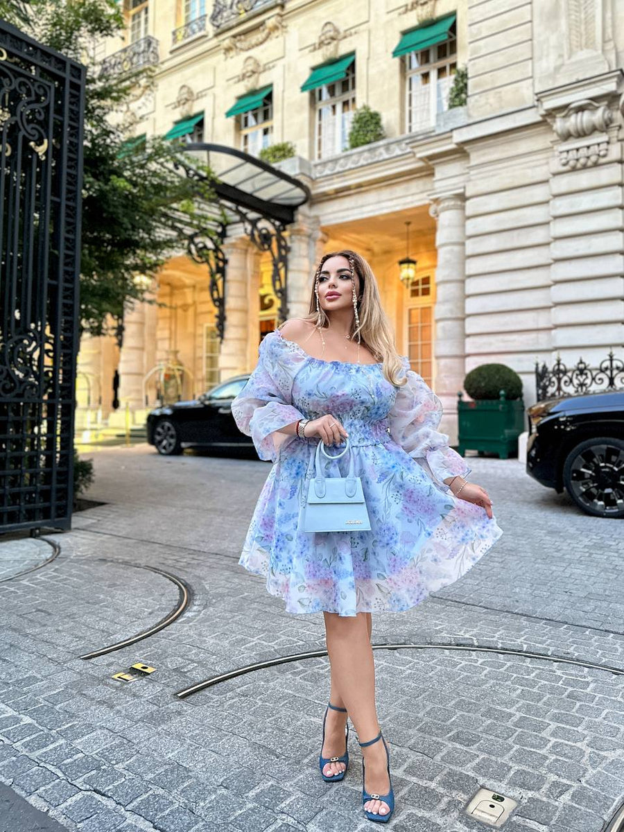 Rochie scurtă din organza