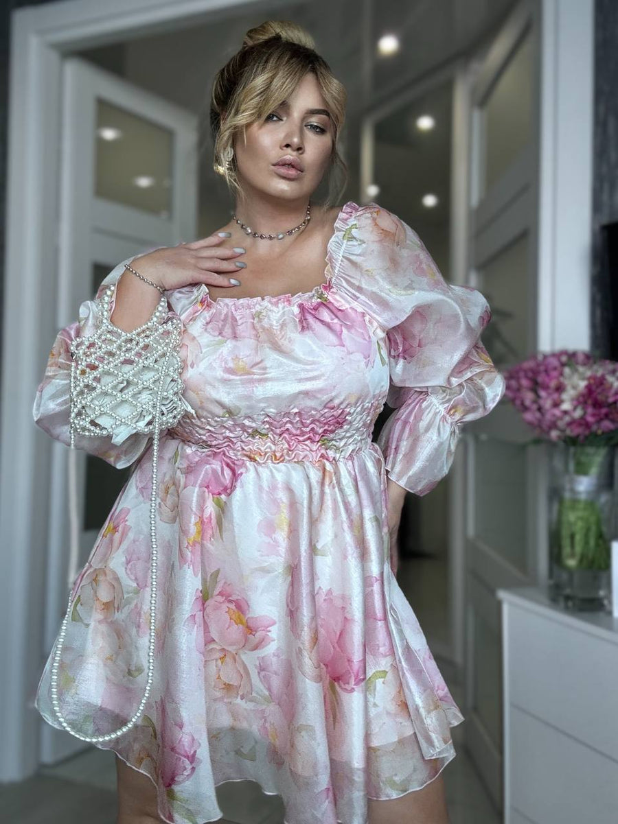 Rochie scurtă din organza