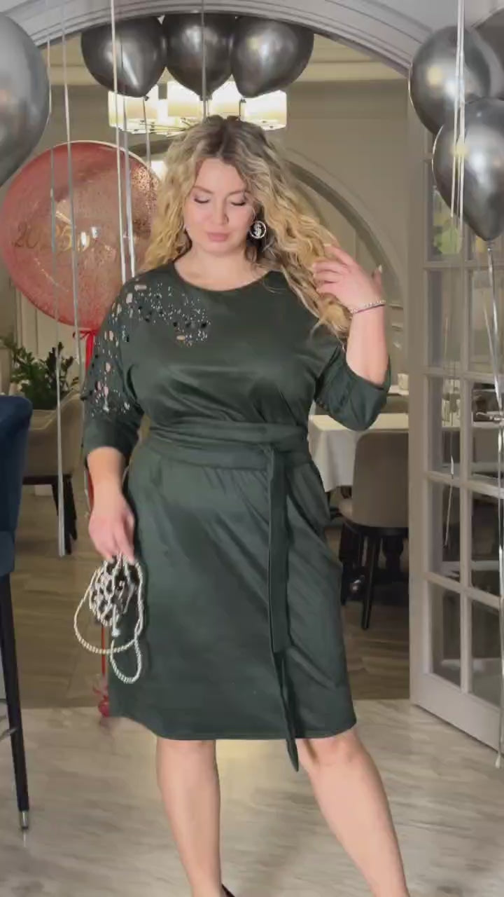 Rochie din eco velur cu perforație